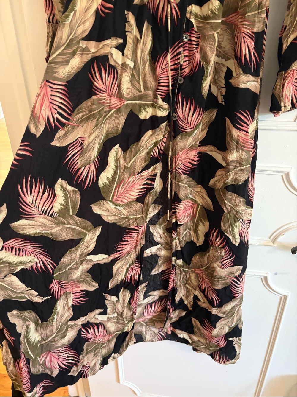 Billabong Black Maxi Dress with Olive and Pink Botanical Print size M - Picture 8 of 9